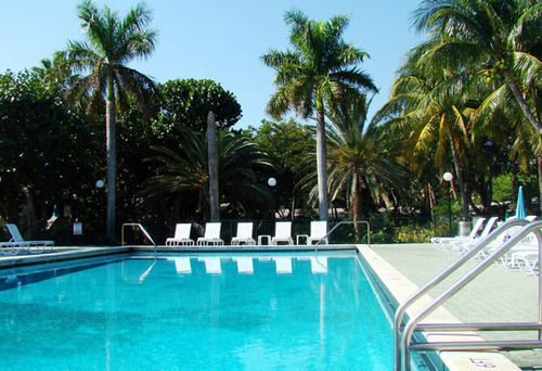 Silver Sands Beach Resort Key Biscayne Exterior photo